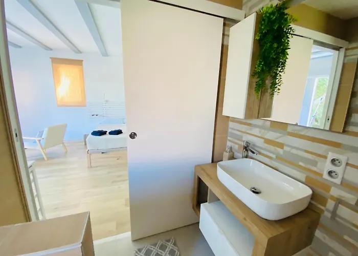 Cosy, Renove, Ecrin De Calme & Confort * Céret